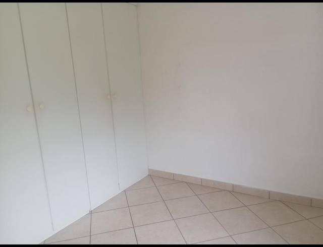 2 BEDROOM APARTMENT FOR SALE IN WATERVAL EAST